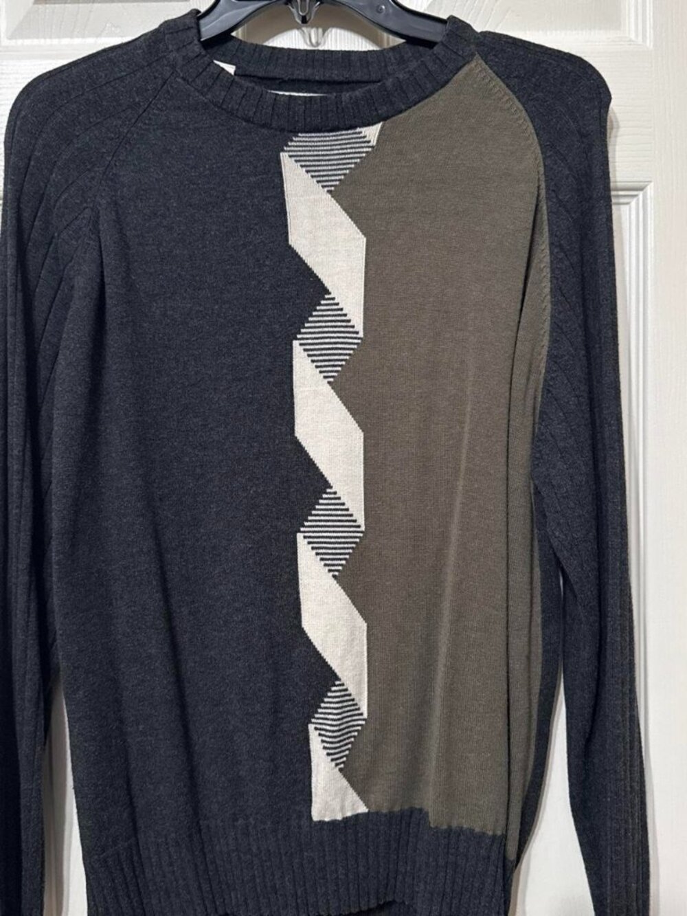 Perry Ellis Men’s L argyle black and grey long sleeve sweater #skater #grunge